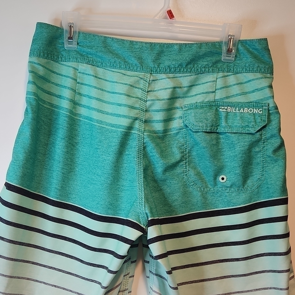 Billabong Swim Trunks Swimming Shorts Men's Size Large Green/White NICE!! - Picture 9 of 9